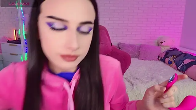 Darineko  online show from 03.27.26