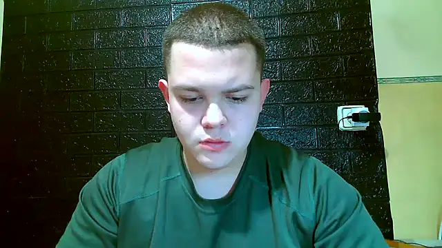 Snapshot of CuteButNaughty_ chatting on 11.26.25 CuteButNaughty online show from 11.26.25