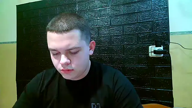 Snapshot of CuteButNaughty_ chatting on 11.29.25 CuteButNaughty online show from 11.29.25