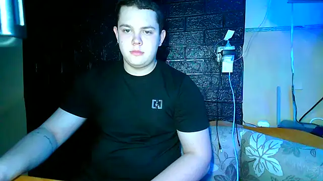 CuteButNaughty  online show from 01.06.26