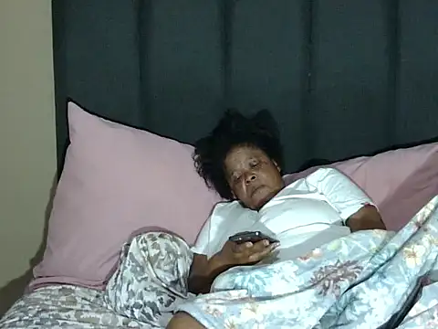 bigsexymama2 online show from 12.20.25