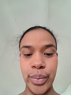 kyliecastell online show from 11.14.25