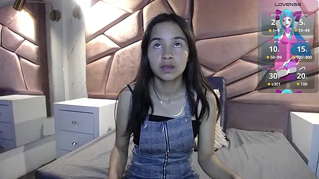 bunnywhite21 online show from 11.23.25