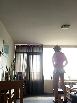 Snapshot of simone_xdressing chatting on 09.13.25 simone xdressing online show from 09.13.25