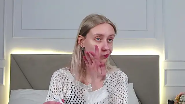 Snapshot of RachaelCute chatting on 02.07.26 RachaelCute online show from 02.07.26