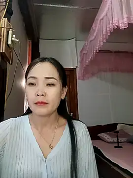 Feeling-hot online show from 02.17.26