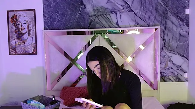 tael novacs online show from 12.16.25