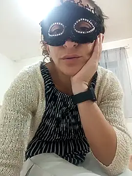 Giorgia13 online show from 11.20.25