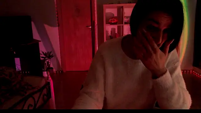 MissyDior8 online show from 12.15.25