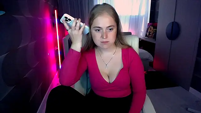 Kate Moan online show from 07.09.26