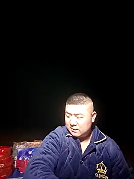 Snapshot of KAIKAI-888 chatting on 11.25.25 KAIKAI-888 online show from 11.25.25