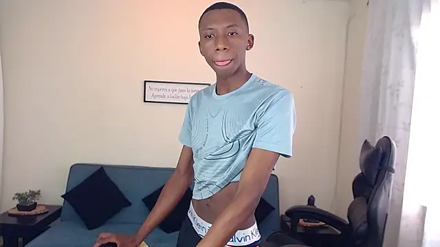 Miilo18 online show from 12.15.25