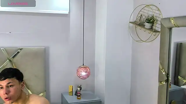 AaronFonseca  online show from 11.12.25