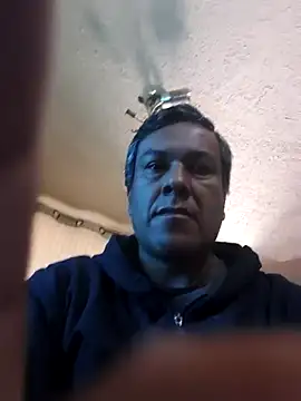 Snapshot of Riki121274 chatting on 11.29.25 Riki121274 online show from 11.29.25