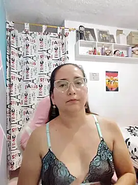 LaLey2702 online show from 11.19.25