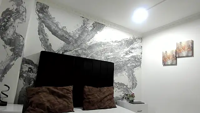 lilithDraven  online show from 02.13.26