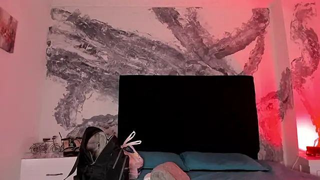 lilithDraven  online show from 02.15.26