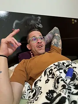 Snapshot of Lucasjandre chatting on 03.25.26 Lucasjandre online show from 03.25.26