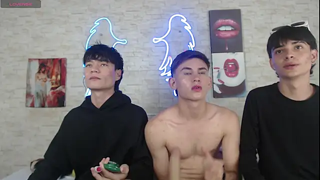 axel milo kairo and noa online show from 11.15.25