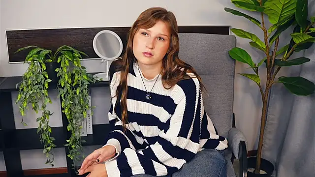 YeeVella online show from 11.11.25