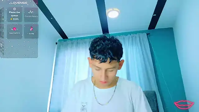 FelipeGonzalezz online show from 12.15.25