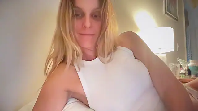 prettylittlekittycat online show from 06.18.26