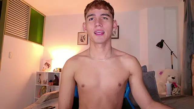 estebanperez 26 online show from 03.16.26