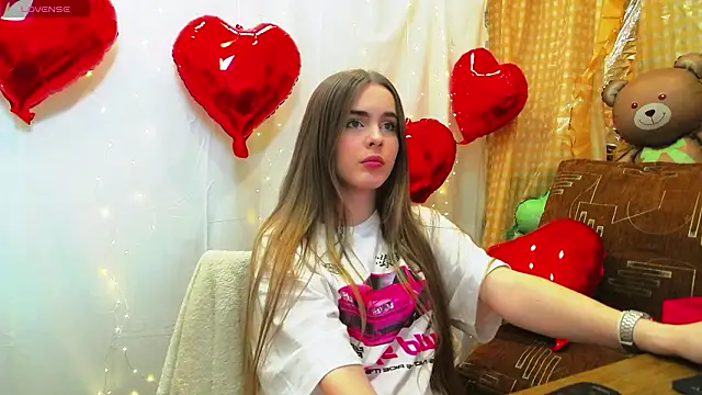 Snapshot of AlicaLOVEalisa777 chatting on 02.24.26 AlicaLOVEalisa777 online show from 02.24.26