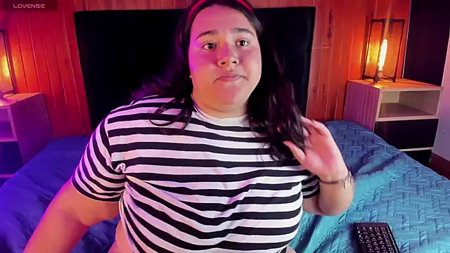 Candy lovelly online show from 11.24.25