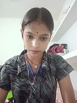Mohnicute online show from 05.13.26