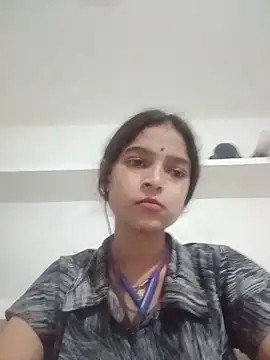 Mohnicute online show from 05.27.26