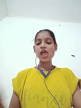 Mohnicute online show from 07.22.26