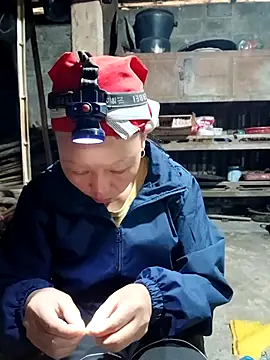 girl-hot2x online show from 02.23.26