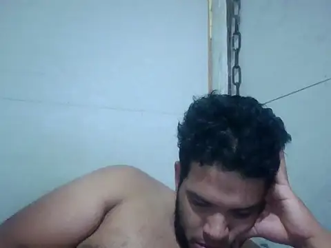 Snapshot of josecamsex27 chatting on 11.24.25 josecamsex27 online show from 11.24.25