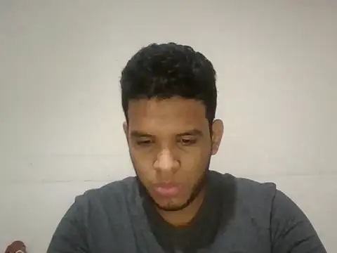 Snapshot of josecamsex27 chatting on 12.17.25 josecamsex27 online show from 12.17.25