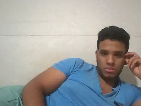 Snapshot of josecamsex27 chatting on 12.19.25 josecamsex27 online show from 12.19.25