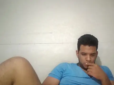 Snapshot of josecamsex27 chatting on 12.19.25 josecamsex27 online show from 12.19.25