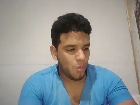 Snapshot of josecamsex27 chatting on 12.20.25 josecamsex27 online show from 12.20.25