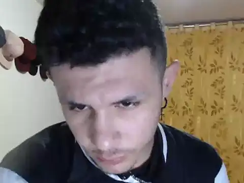 damiansexyboy69 online show from 11.12.25