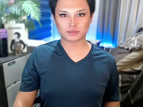 Snapshot of UrGoddess_Sofia chatting on 02.13.26 UrGoddess Sofia online show from 02.13.26