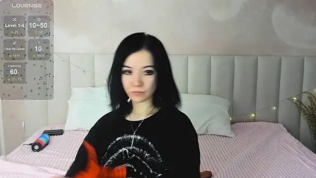 Lina Moony online show from 01.13.26