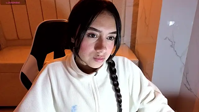 Juliana Tx online show from 11.21.25