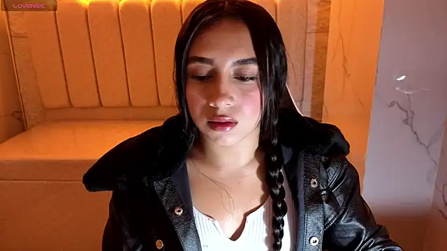 Juliana Tx online show from 11.22.25