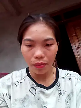 chim-yen online show from 11.17.25