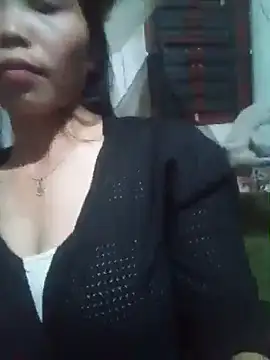 chim-yen online show from 11.17.25