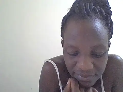 Pers Ona online show from 11.28.25