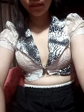 Snapshot of LynkLyy2k chatting on 11.15.25 LynkLyy2k online show from 11.15.25