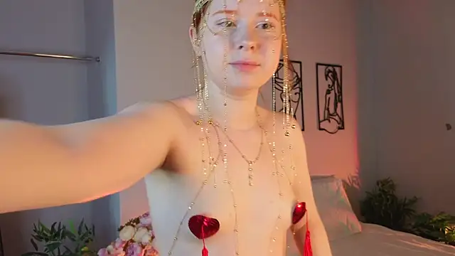 Snapshot of Erica_angel chatting on 06.19.26 Erica angel online show from 06.19.26