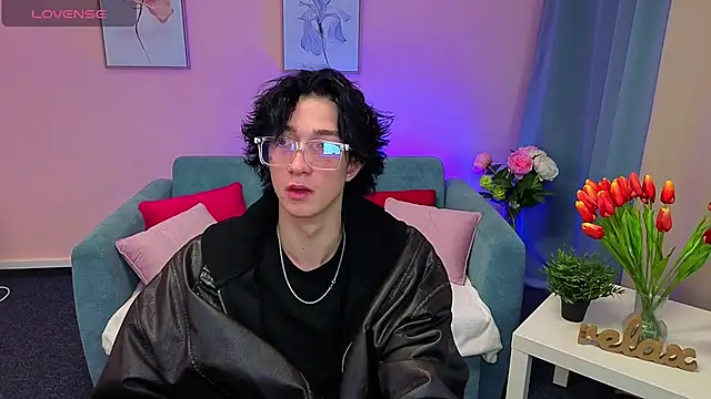 Snapshot of JackMilleer chatting on 11.14.25 JackMilleer online show from 11.14.25