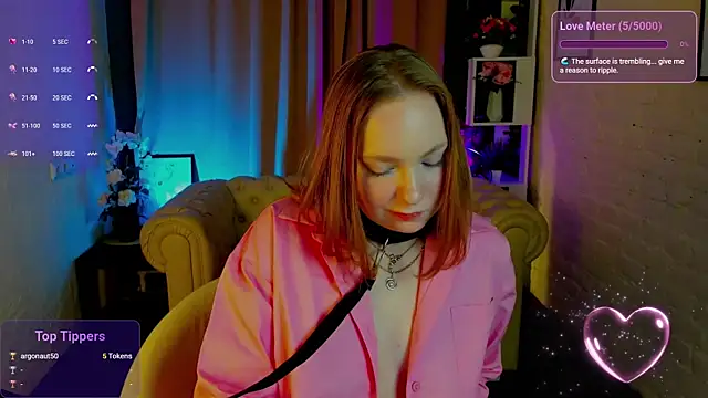 Elizabeth Walson online show from 11.22.25